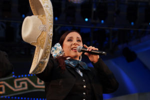 Photogamma for MARIACHI USA Nuevo Mujer 2000